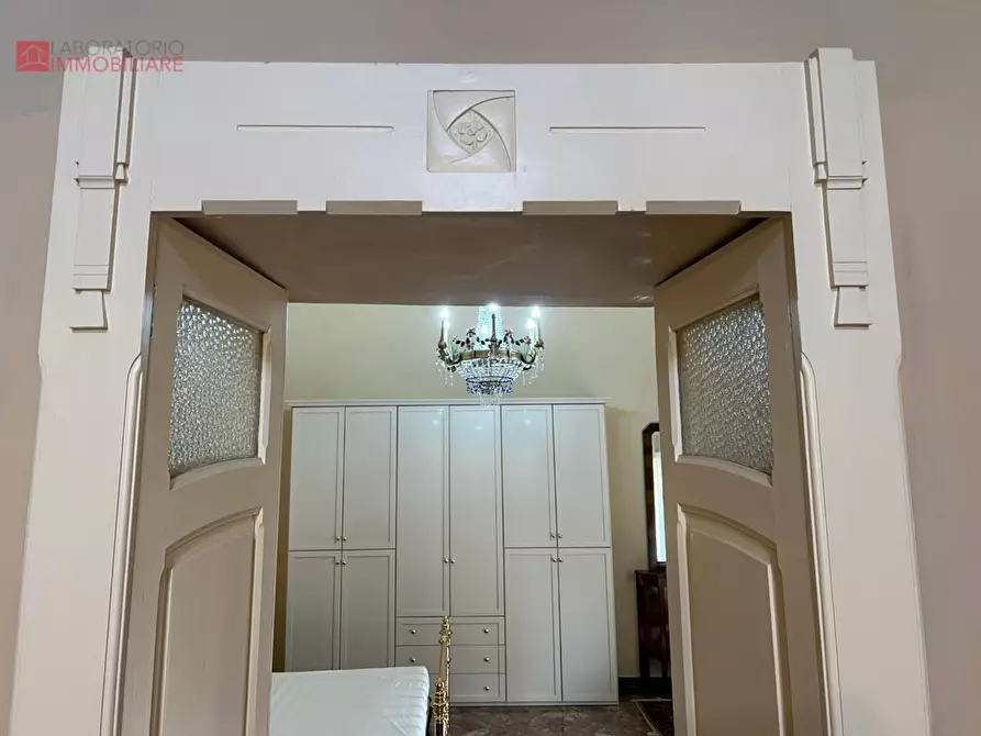 Immagine 3 di Palazzo in vendita  a Copertino