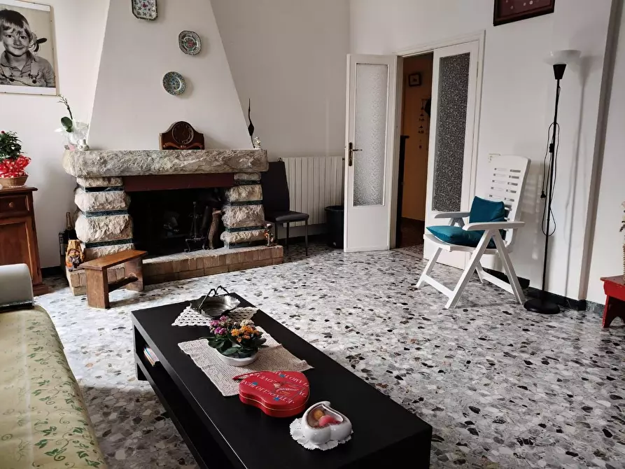 Immagine 1 di Appartamento in vendita  a Seravezza