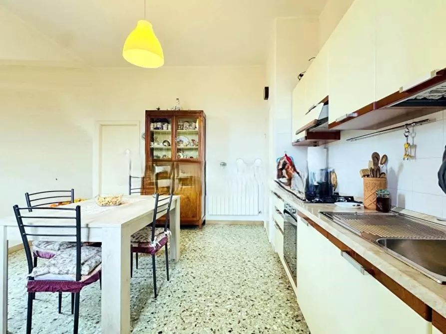 Immagine 6 di Appartamento in vendita  a Seravezza