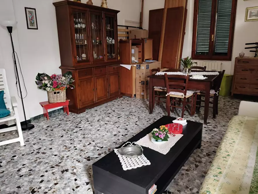 Immagine 3 di Appartamento in vendita  a Seravezza