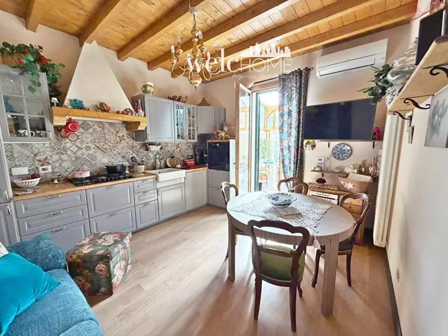 Immagine 6 di Terratetto in vendita  a Campi Bisenzio