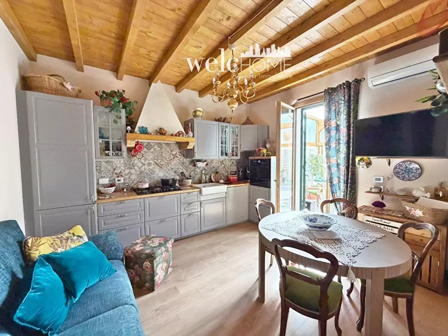 Immagine 28 di Terratetto in vendita  a Campi Bisenzio