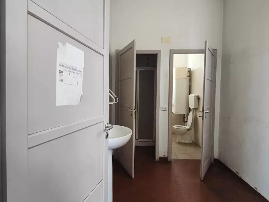 Immagine 4 di Capannone industriale in affitto  a Santa Croce Sull'arno
