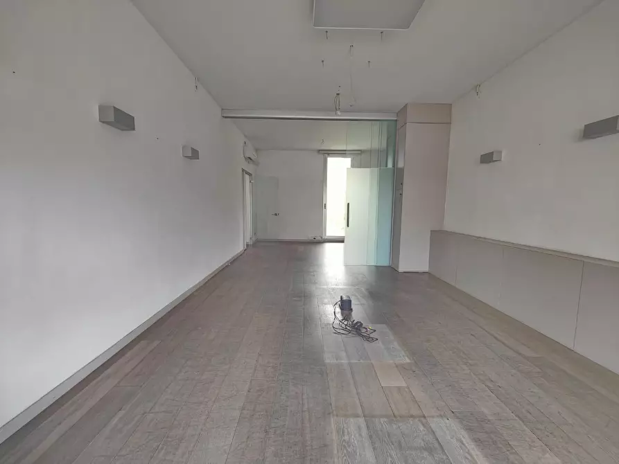 Immagine 26 di Capannone industriale in affitto  a Santa Croce Sull'arno