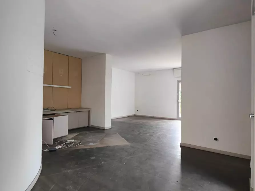 Immagine 21 di Capannone industriale in affitto  a Santa Croce Sull'arno