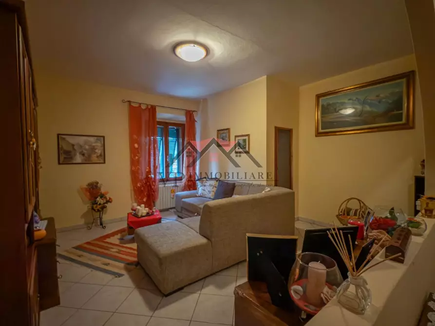 Immagine 4 di Appartamento in vendita  a Pomarance