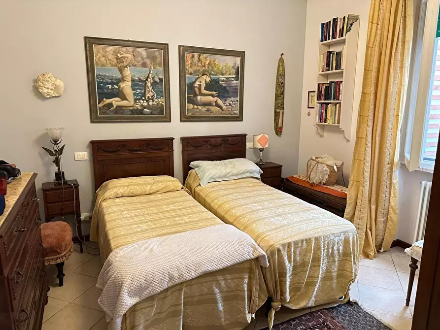 Immagine 8 di Appartamento in affitto  a Massa