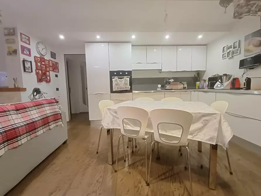 Immagine 1 di Appartamento in vendita  a Poggibonsi
