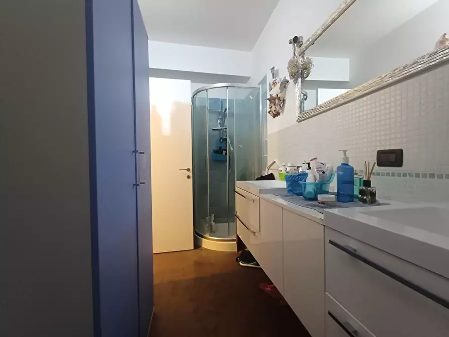 Immagine 17 di Appartamento in vendita  a Poggibonsi