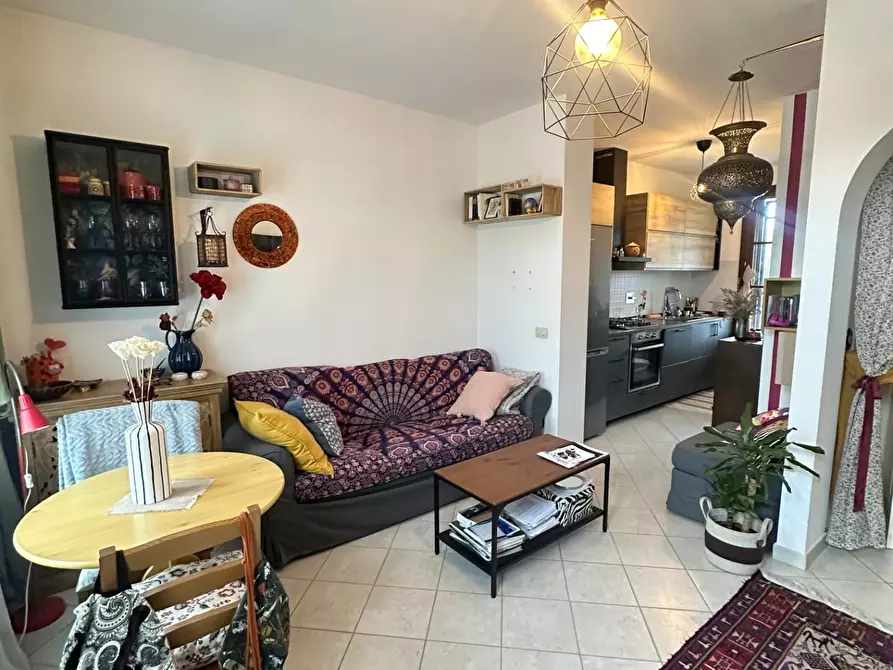 Immagine 4 di Appartamento in vendita  a Cascina