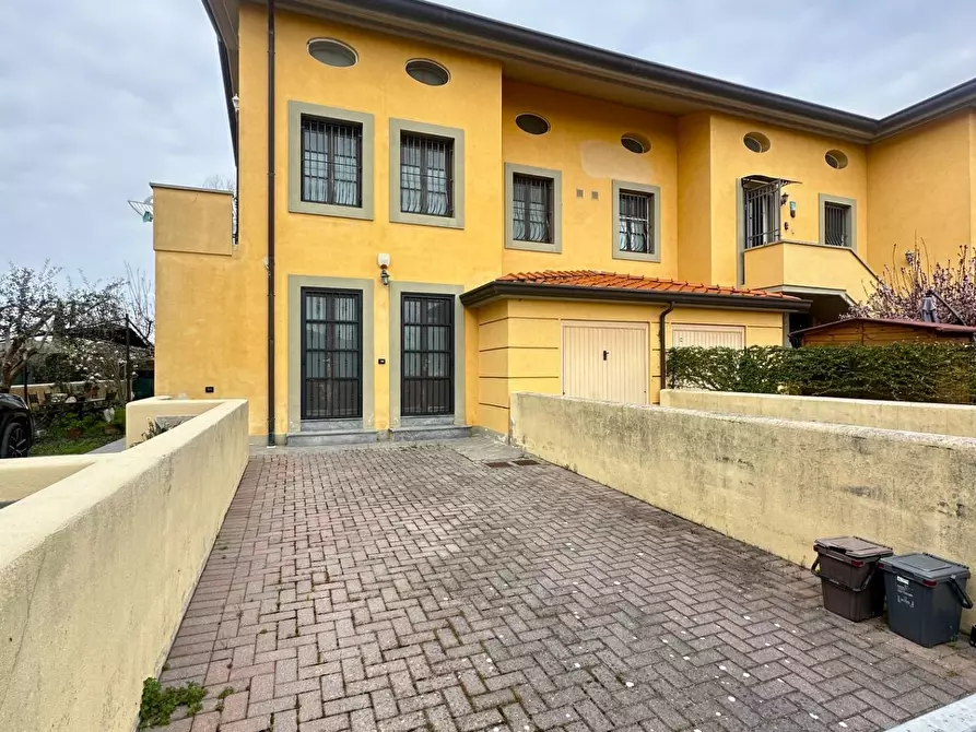 Immagine 2 di Appartamento in vendita  a Cascina