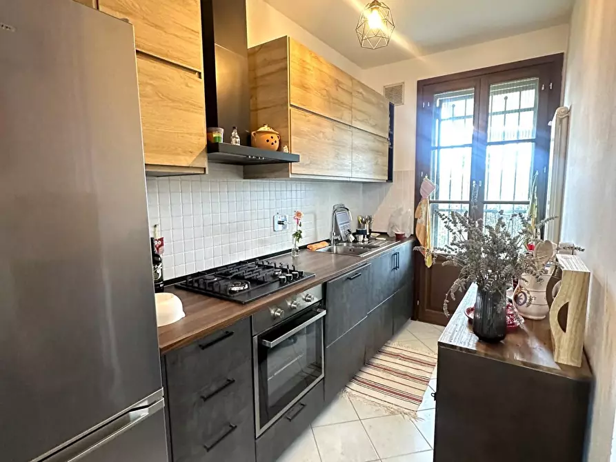 Immagine 12 di Appartamento in vendita  a Cascina