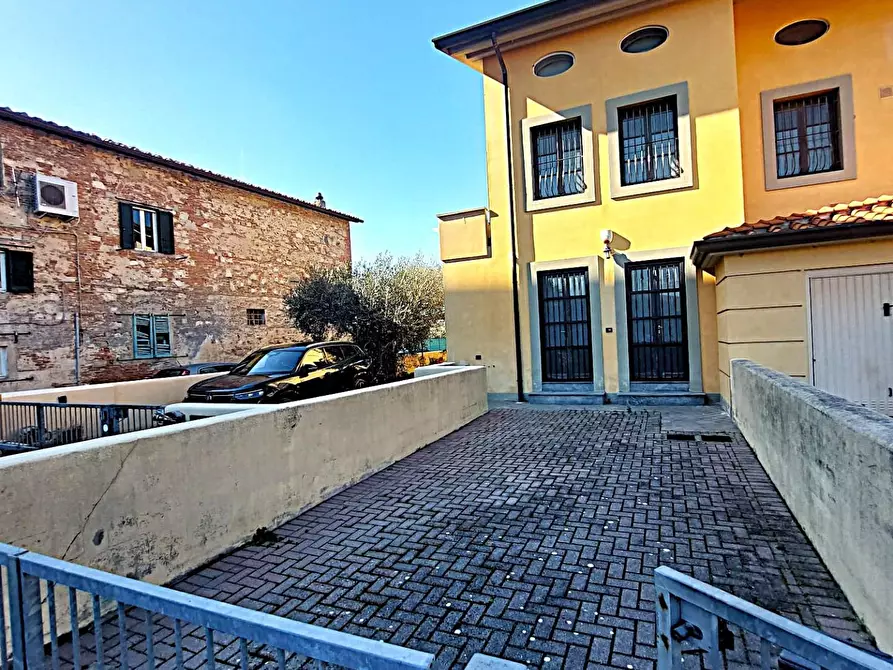 Immagine 3 di Appartamento in vendita  a Cascina