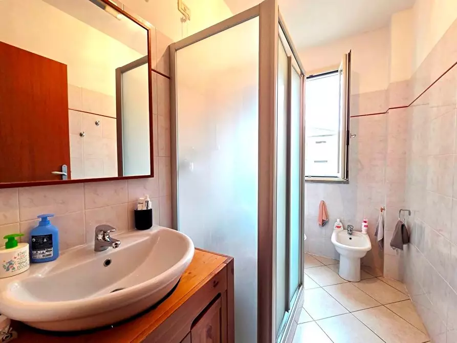 Immagine 12 di Villetta a schiera in vendita  a Lucca