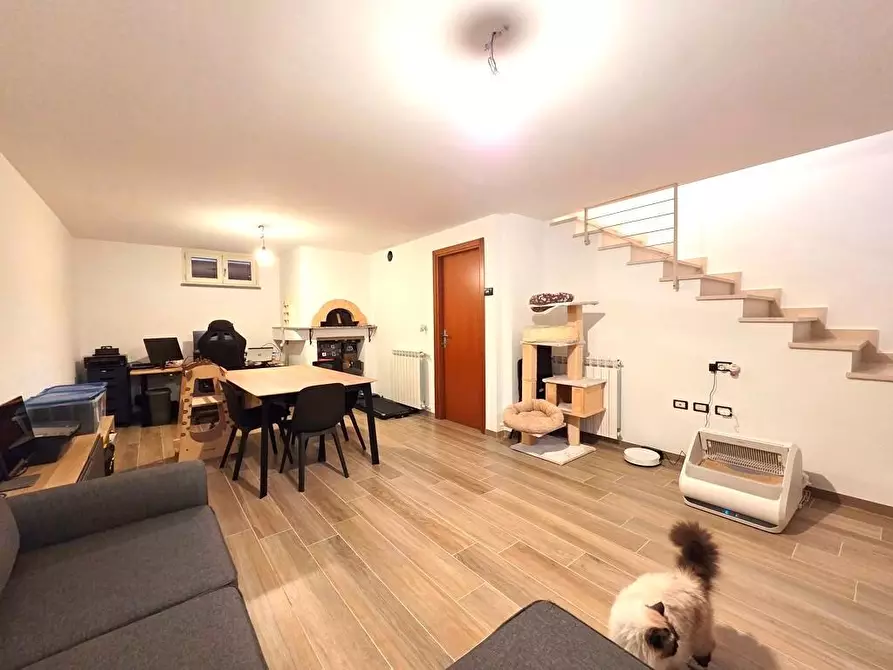 Immagine 15 di Villetta a schiera in vendita  a Lucca