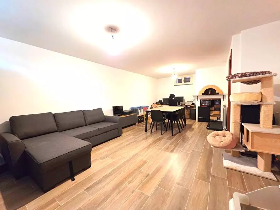 Immagine 16 di Villetta a schiera in vendita  a Lucca