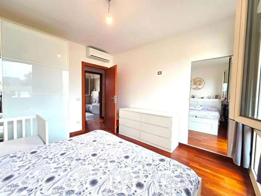 Immagine 24 di Villetta a schiera in vendita  a Lucca