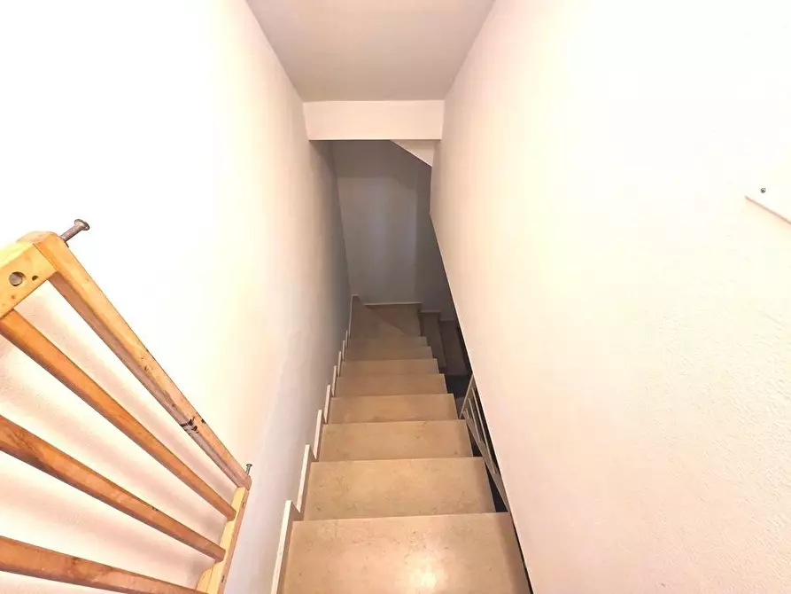 Immagine 14 di Villetta a schiera in vendita  a Lucca