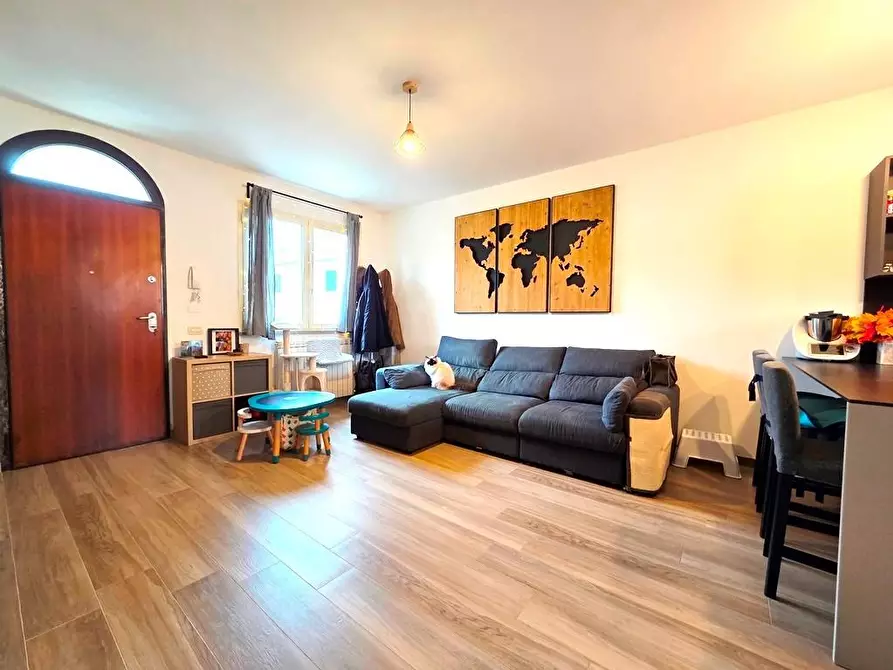 Immagine 2 di Villetta a schiera in vendita  a Lucca