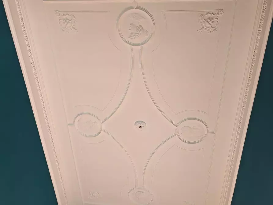 Immagine 11 di Mansarda in vendita  a Chiavari