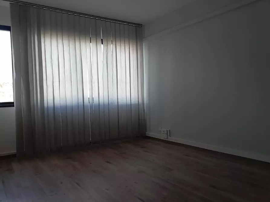 Immagine 4 di Ufficio in affitto  a Vinci