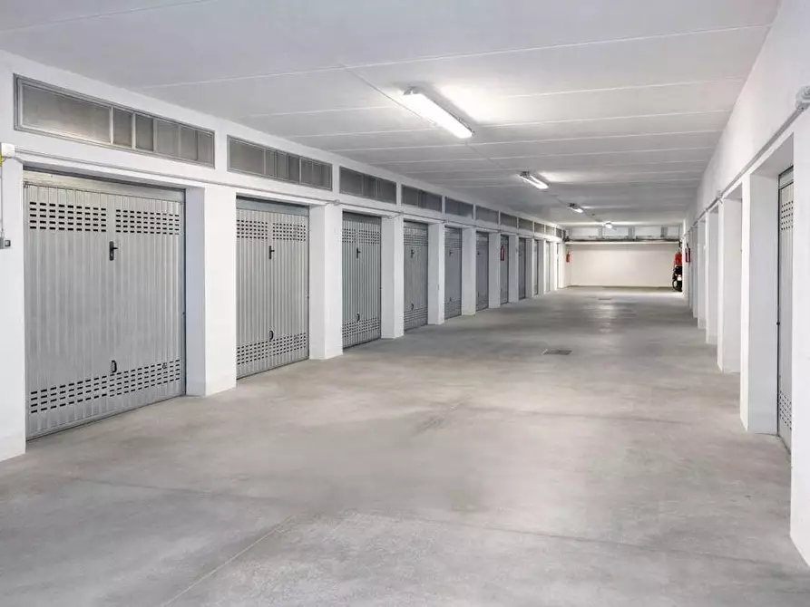 Immagine 10 di Appartamento in vendita  a Cascina