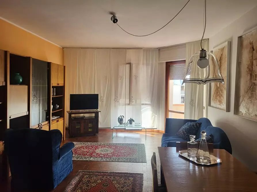 Immagine 1 di Appartamento in vendita  a Carrara