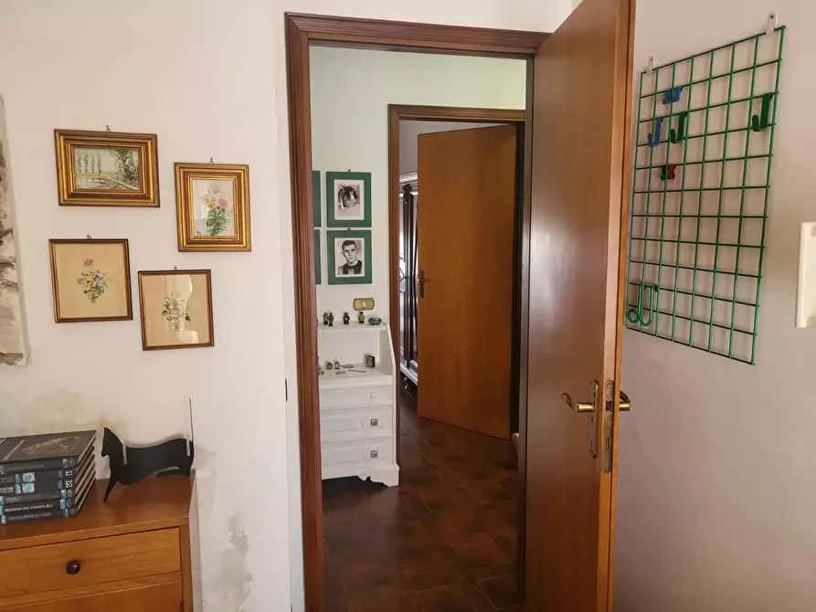 Immagine 18 di Appartamento in vendita  a Carrara