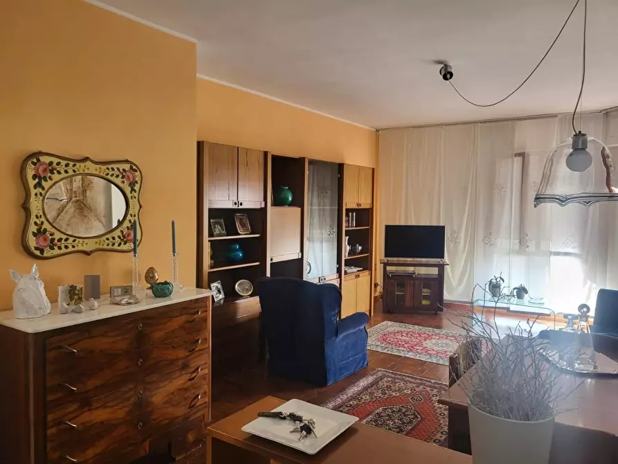 Immagine 5 di Appartamento in vendita  a Carrara