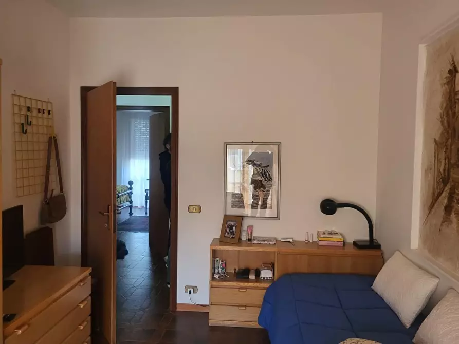 Immagine 17 di Appartamento in vendita  a Carrara