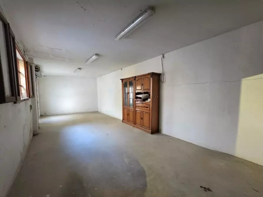 Immagine 16 di Appartamento in vendita  a Fucecchio