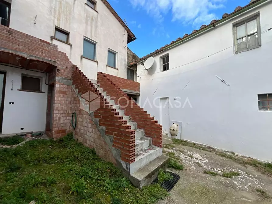 Immagine 3 di Appartamento in vendita  a Pontedera