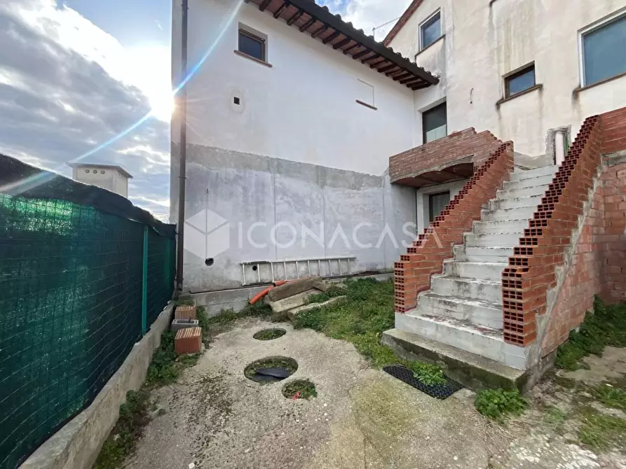 Immagine 4 di Appartamento in vendita  a Pontedera