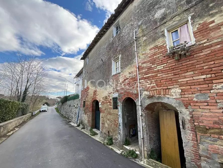 Immagine 1 di Appartamento in vendita  a Pontedera