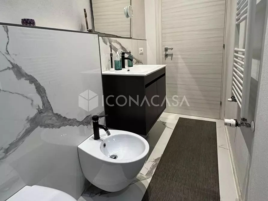 Immagine 13 di Appartamento in vendita  a Pontedera