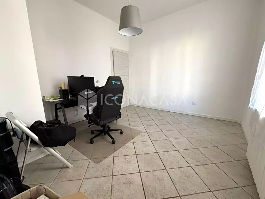 Immagine 8 di Appartamento in vendita  a Pontedera