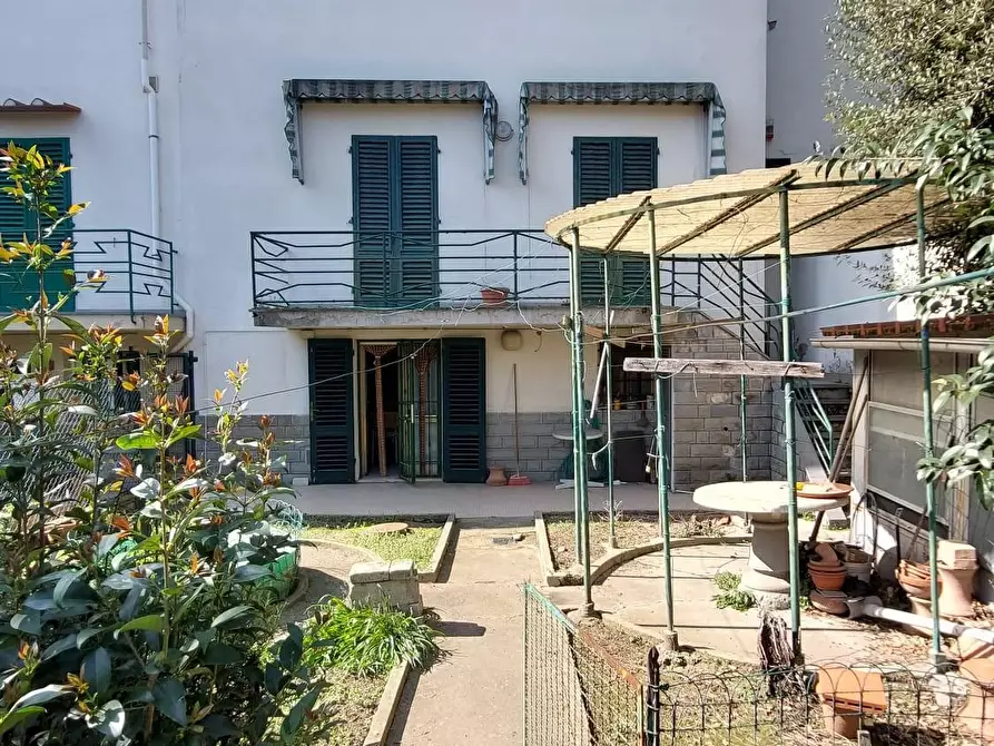 Immagine 28 di Villetta a schiera in vendita  a Empoli