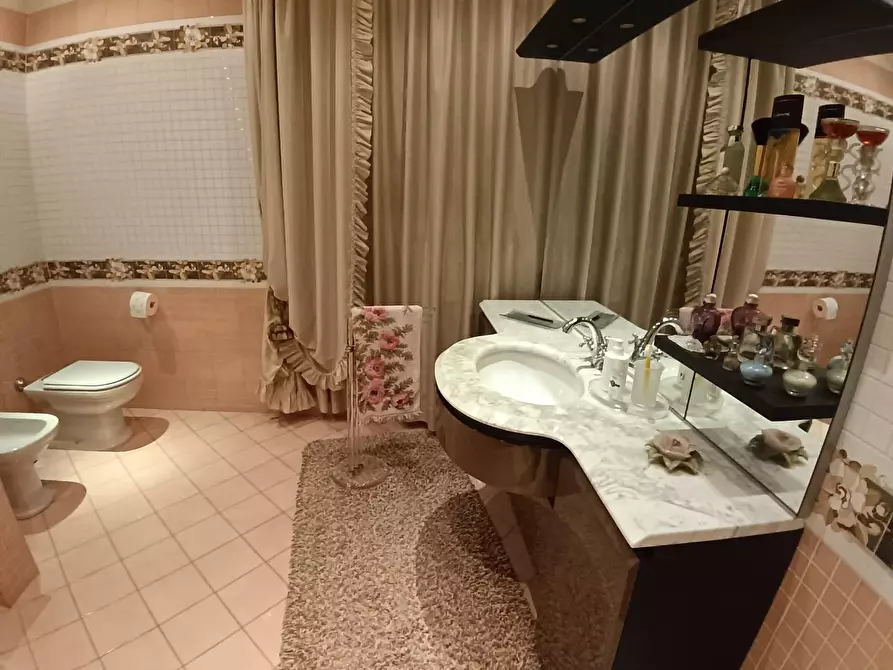 Immagine 11 di Villetta a schiera in vendita  a Empoli