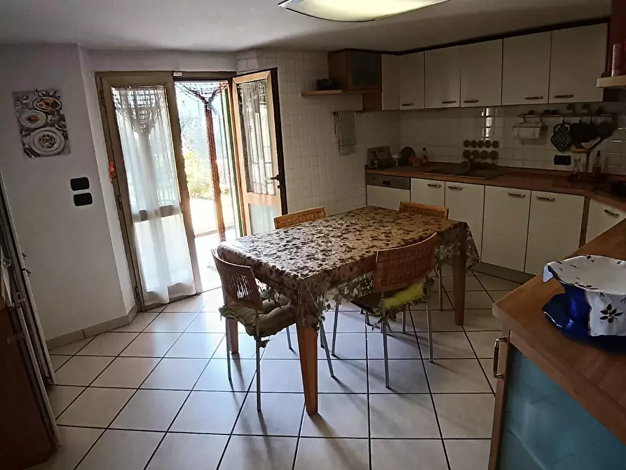 Immagine 25 di Villetta a schiera in vendita  a Empoli