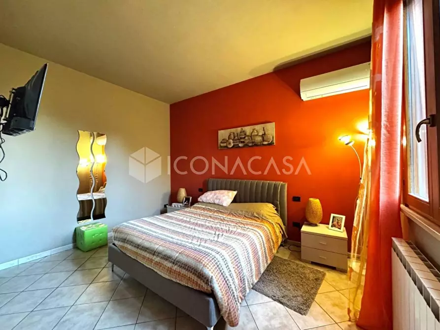 Immagine 14 di Appartamento in vendita  a Santa Maria A Monte