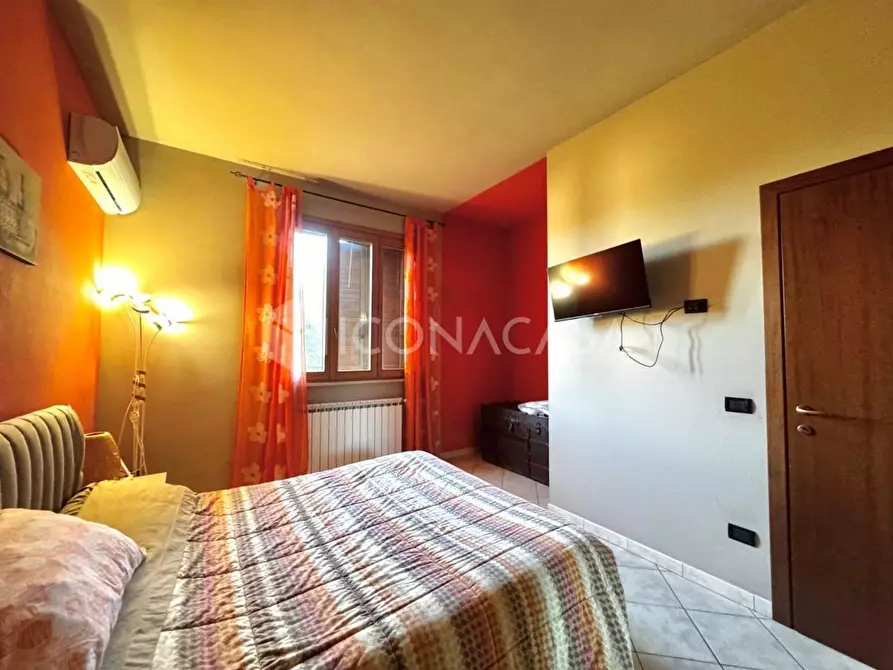 Immagine 12 di Appartamento in vendita  a Santa Maria A Monte