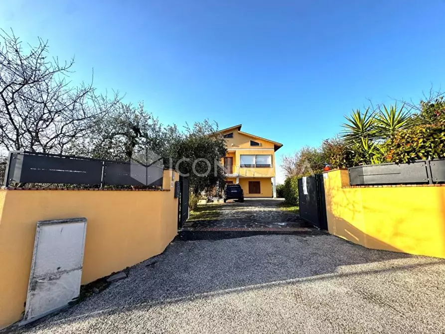 Immagine 1 di Appartamento in vendita  a Santa Maria A Monte