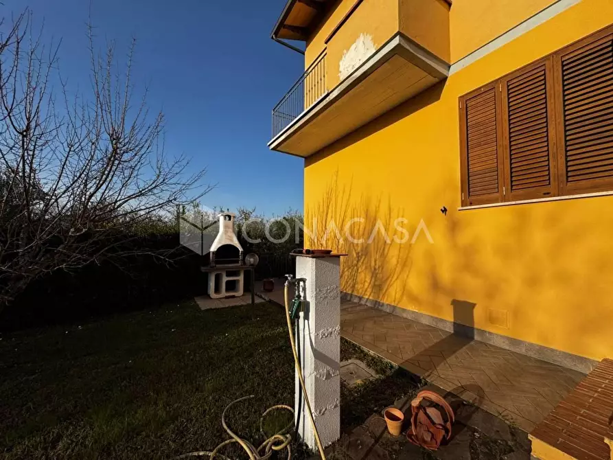 Immagine 5 di Appartamento in vendita  a Santa Maria A Monte