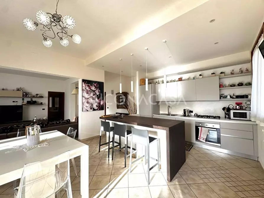 Immagine 38 di Appartamento in vendita  a Santa Maria A Monte