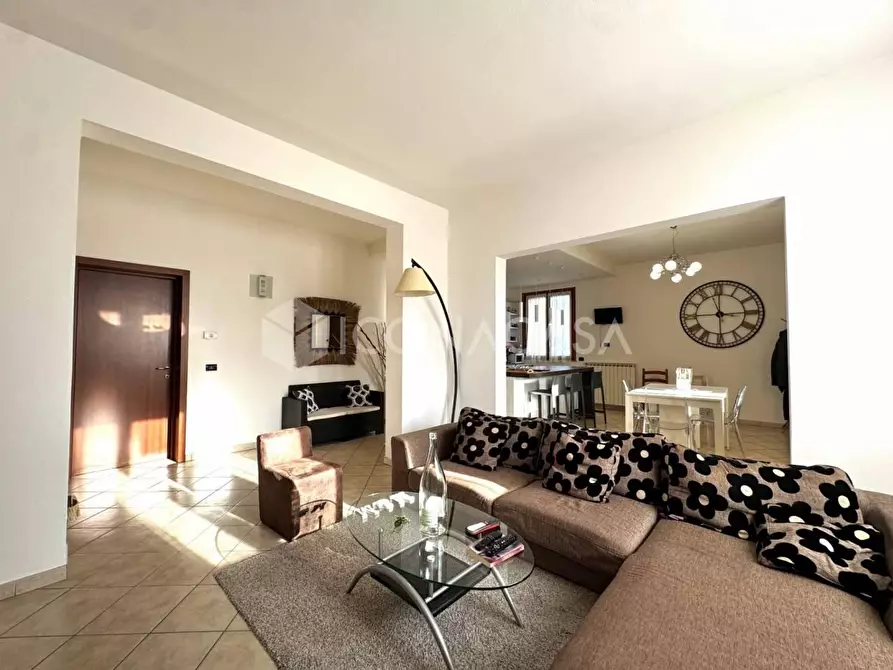 Immagine 27 di Appartamento in vendita  a Santa Maria A Monte