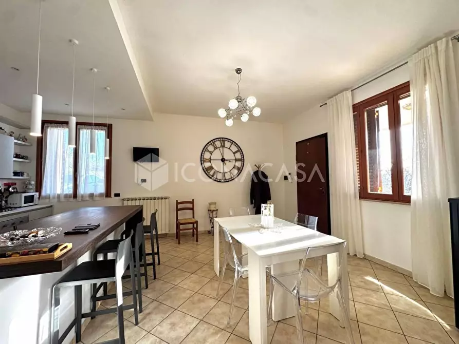 Immagine 20 di Appartamento in vendita  a Santa Maria A Monte