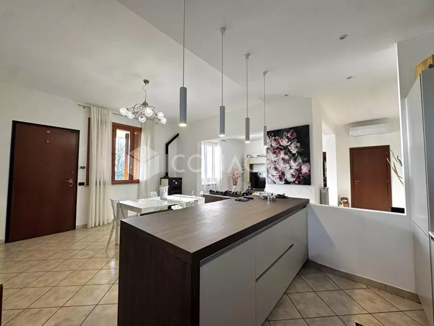 Immagine 35 di Appartamento in vendita  a Santa Maria A Monte