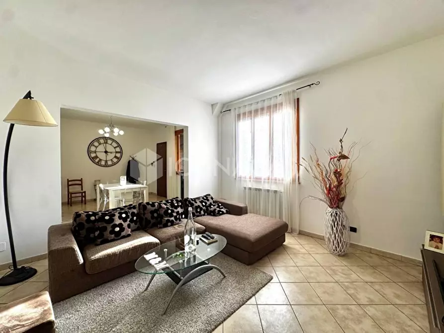 Immagine 21 di Appartamento in vendita  a Santa Maria A Monte