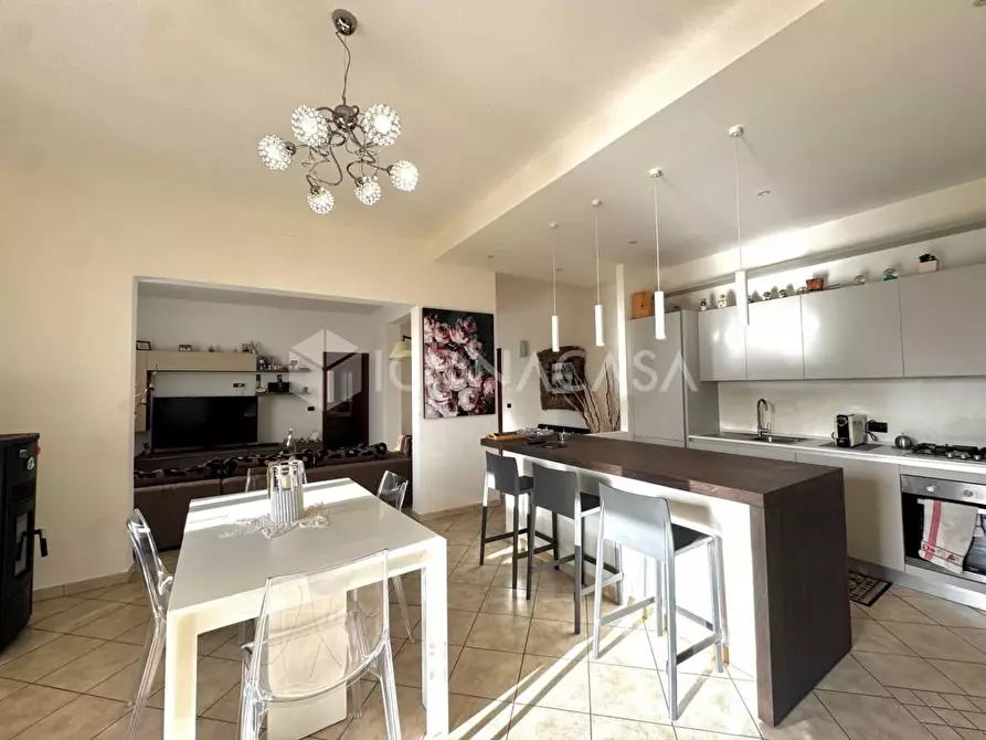 Immagine 39 di Appartamento in vendita  a Santa Maria A Monte