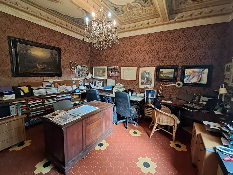 Immagine 1 di Villa in vendita  a Buti